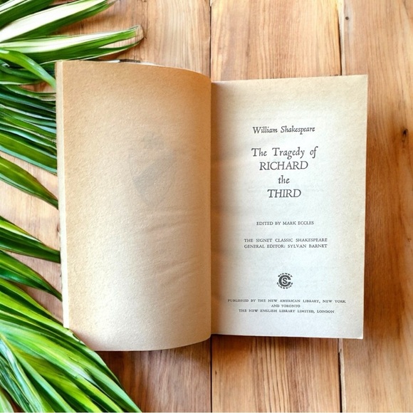 Vintage Signet Classic Shakespeare Paperback Set (4 Books) - Picture 7 of 16